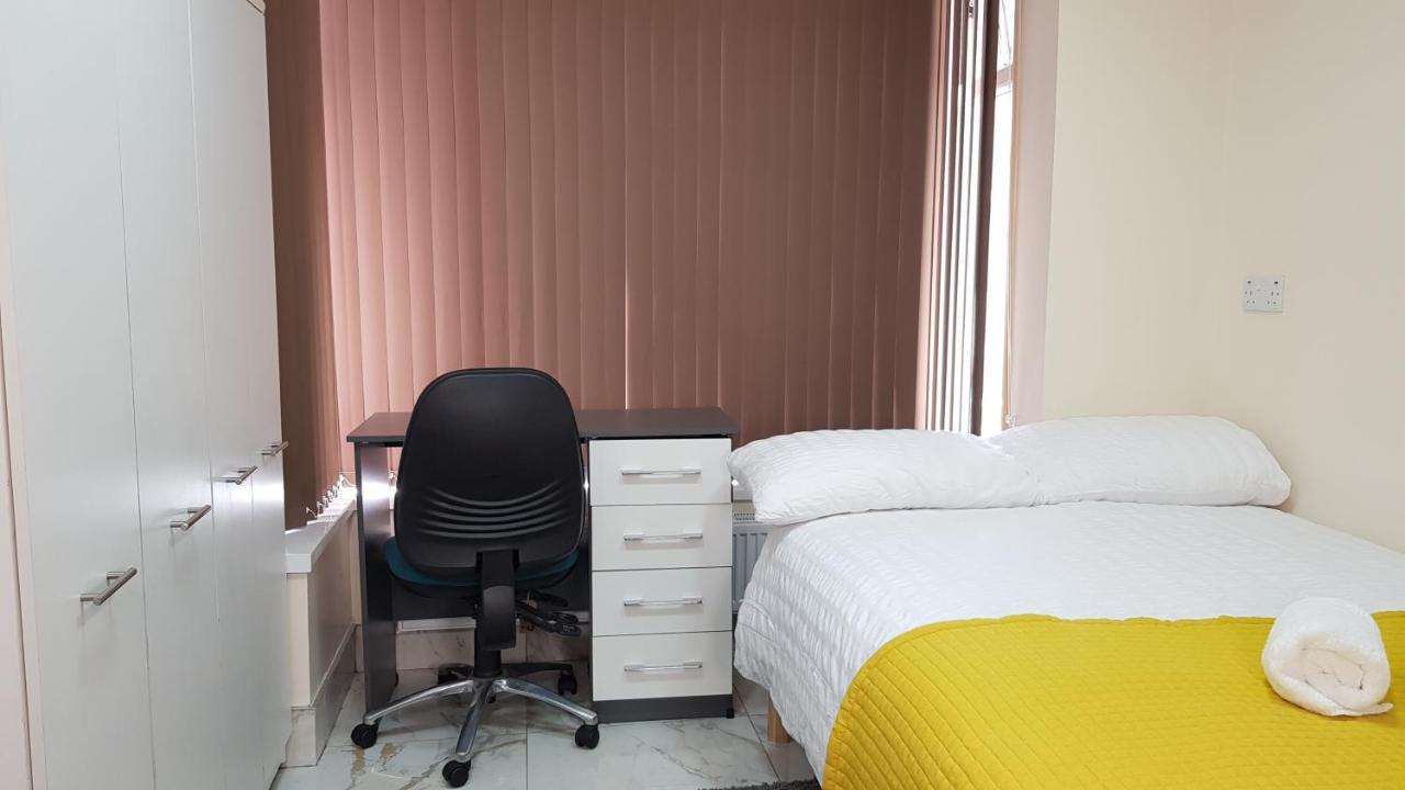 Double Ensuite Rooms Near City Centre Birmingham Exterior photo