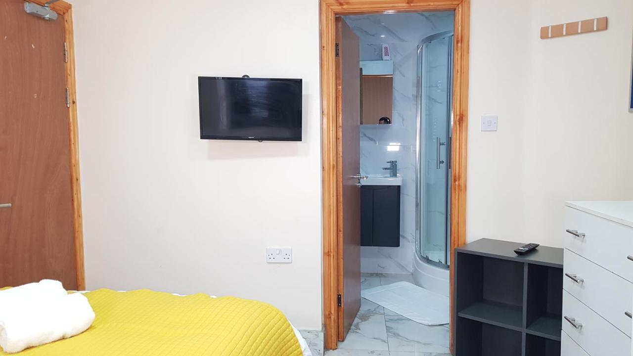 Double Ensuite Rooms Near City Centre Birmingham Exterior photo